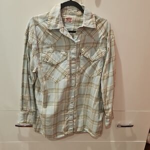Levis Plaid Button-Up Shirt